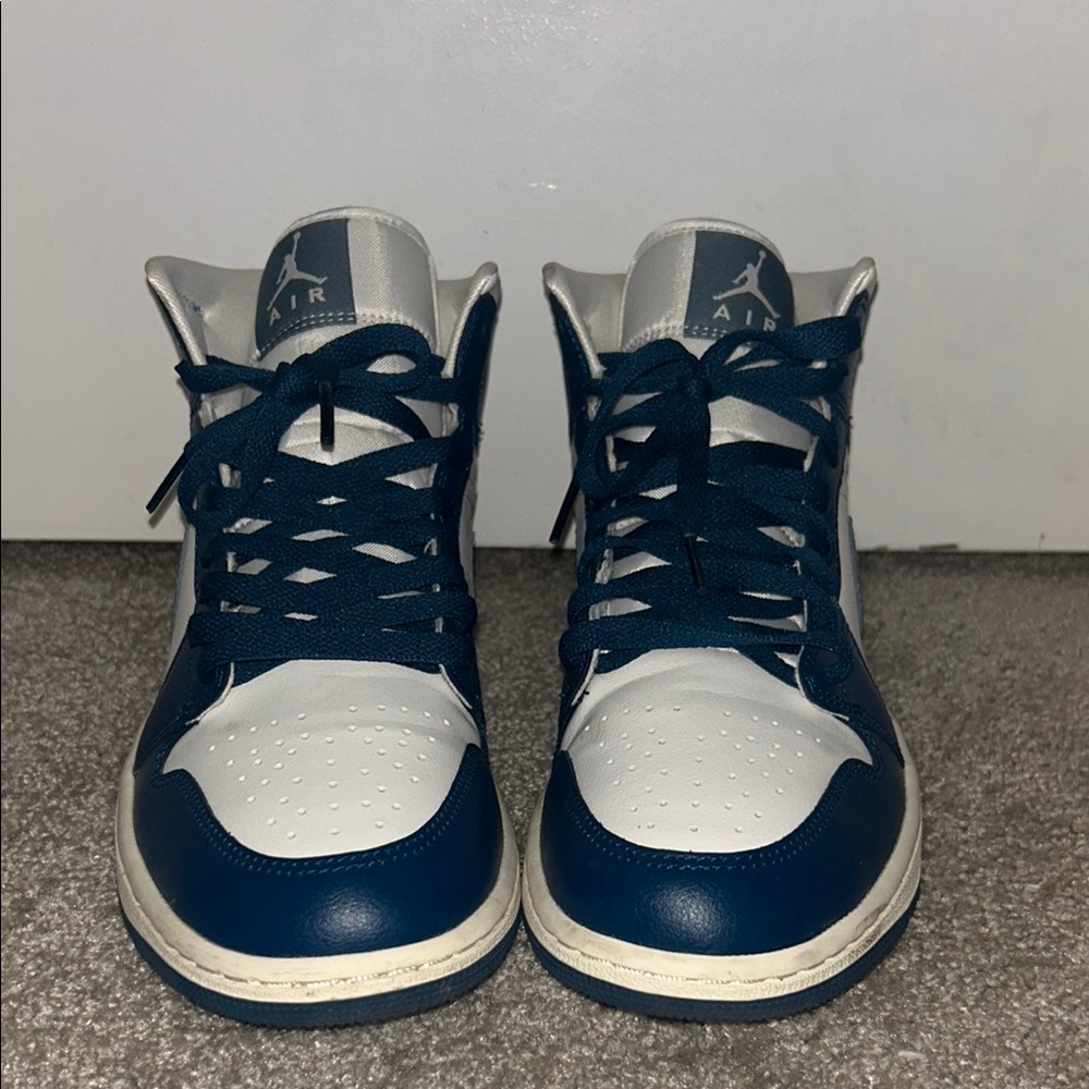 Nike Blue and White Women's Sneakers